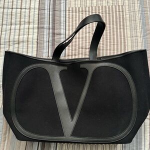 V Canvas Tote Bag